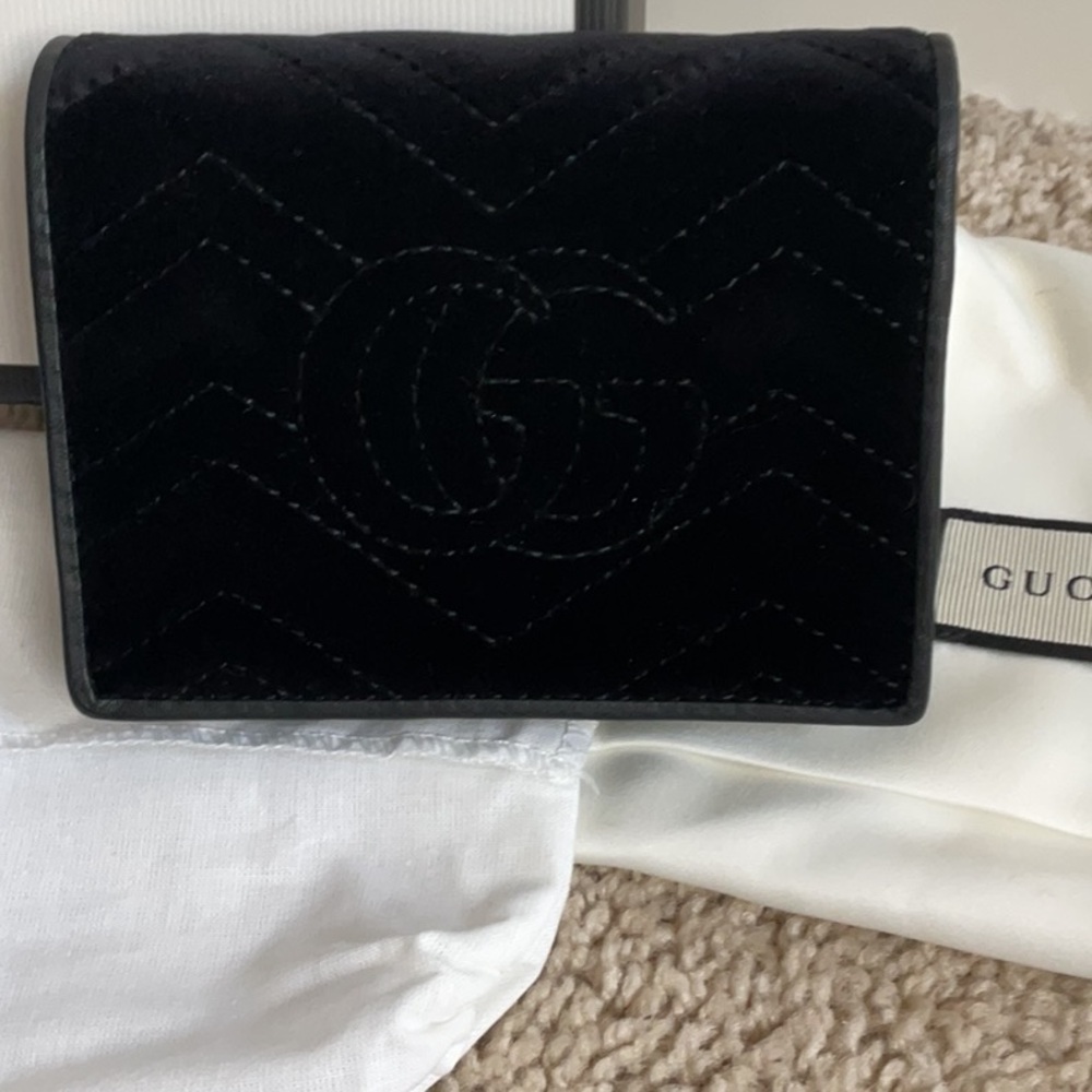 New Gucci limited edition marmont black velvet MINI wallet with crystals - Picture 3 of 12